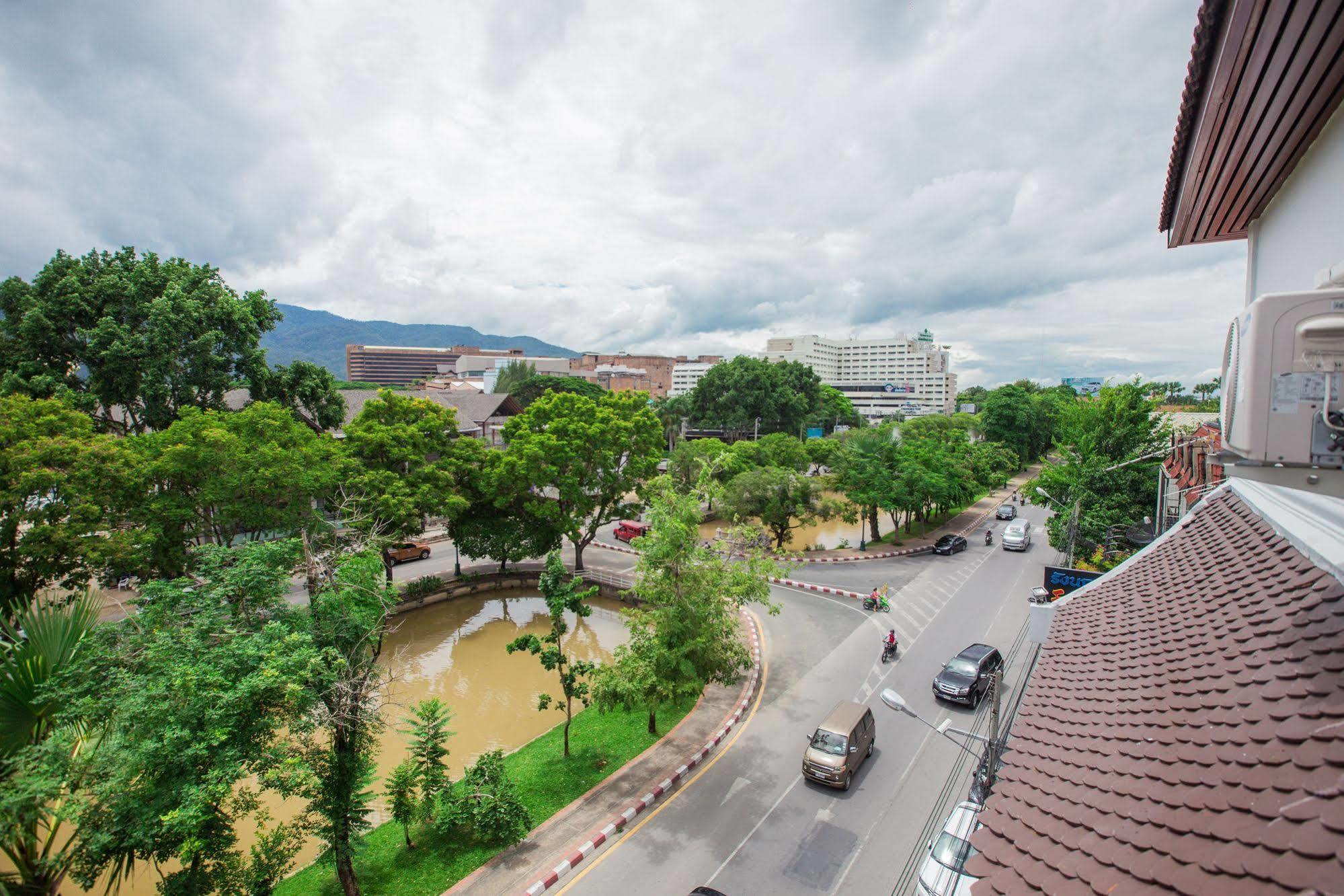 Chiang Roi 7 Days Inn Chiang Mai Exterior foto